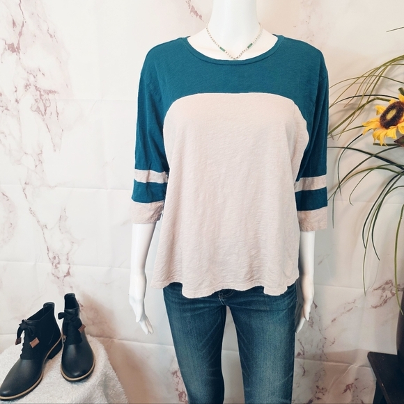 torrid Tops - Torrid Lace Back Colorblock Top Teal Beige Striped Sleeve Tee Size 00 Or Size 10